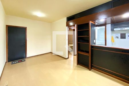 Sala de kitnet/studio à venda com 1 quarto, 40m² em Savassi, Belo Horizonte