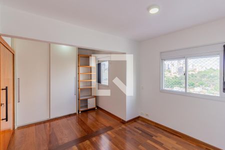 Quarto 1 de apartamento para alugar com 3 quartos, 120m² em Alto de Pinheiros, São Paulo