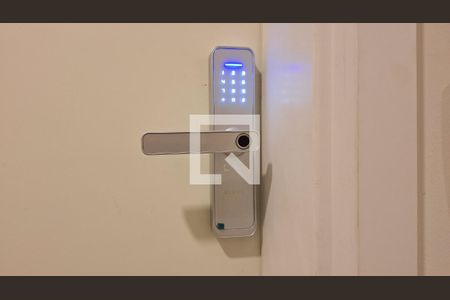 Fechadura eletrônica de apartamento para alugar com 2 quartos, 55m² em Vila Anastácio, São Paulo