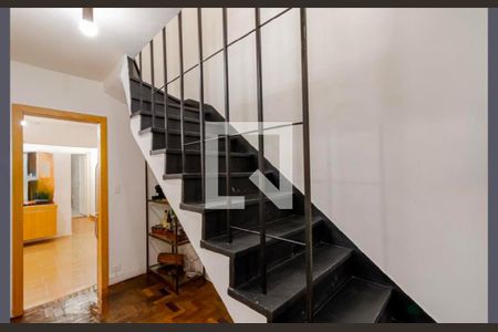 Sala de casa à venda com 3 quartos, 185m² em Jardim Santa Emilia, São Paulo