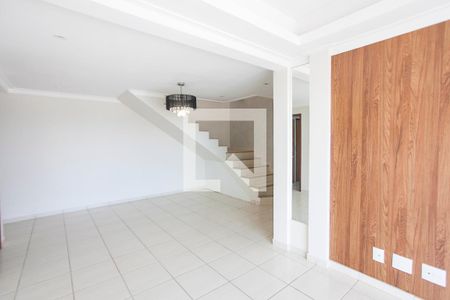 Sala de apartamento para alugar com 3 quartos, 193m² em Santa Mônica, Uberlândia