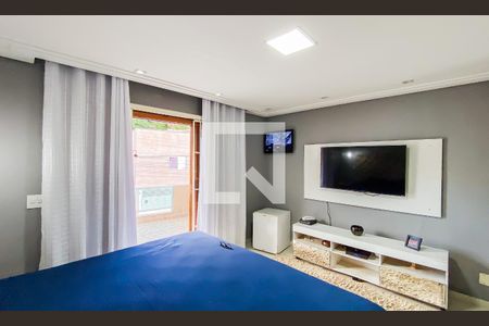 Suite de casa à venda com 4 quartos, 350m² em Vila Londrina, São Paulo