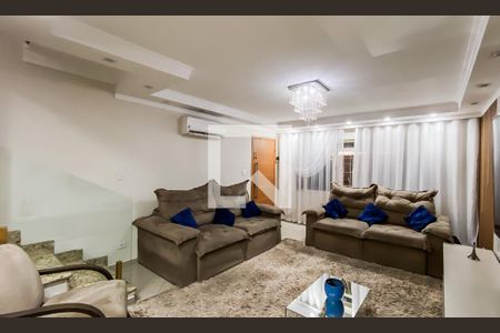 Sala de casa à venda com 4 quartos, 350m² em Vila Londrina, São Paulo