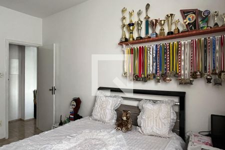 Quarto 2 de apartamento para alugar com 2 quartos, 70m² em Areia Branca, Santos