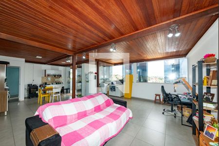 Sala 1 de casa à venda com 5 quartos, 360m² em Barreiro, Belo Horizonte