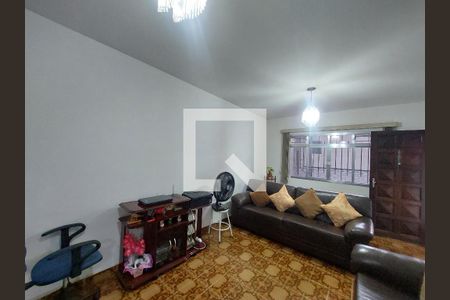 Sala de casa à venda com 3 quartos, 300m² em Jardim Diomar, São Paulo