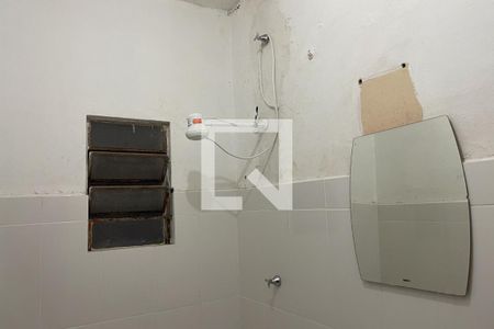 Banheiro de casa para alugar com 1 quarto, 80m² em Parque Senhor do Bonfim, Duque de Caxias