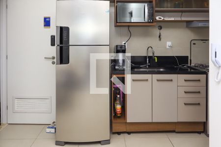 Cozinha de apartamento para alugar com 1 quarto, 54m² em Stella Maris, Salvador