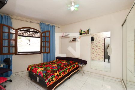 Quarto 1 de casa à venda com 3 quartos, 270m² em Cachoeirinha, Belo Horizonte