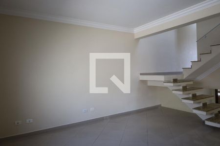 Casa à venda com 3 quartos, 131m² em Vila Marari, São Paulo