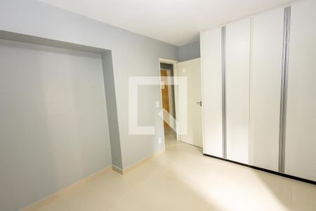 Quarto 2 de apartamento para alugar com 2 quartos, 61m² em Setor Bueno, Goiânia