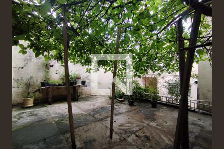 Quintal de casa à venda com 3 quartos, 246m² em Vila Natalia, São Paulo