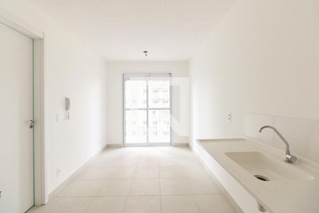 Sala de apartamento para alugar com 1 quarto, 38m² em Guaiauna, São Paulo