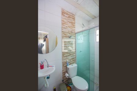 Banheiro da Suíte de casa à venda com 3 quartos, 160m² em Parque Xangri-lá, Contagem