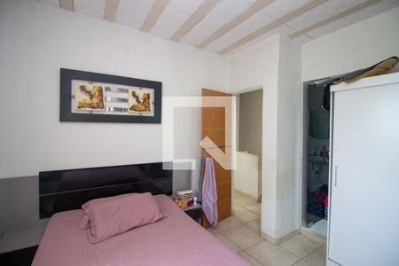 Quarto Suíte de casa à venda com 3 quartos, 160m² em Parque Xangri-lá, Contagem