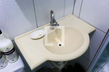 Casa para alugar com 1 quarto, 45m² em Jardim Oliveiras, Taboão da Serra