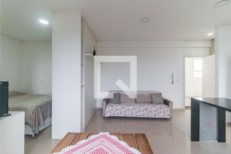 Sala de kitnet/studio para alugar com 1 quarto, 40m² em Vila Mogilar, Mogi das Cruzes