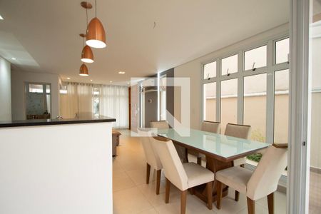 Sala de casa de condomínio para alugar com 3 quartos, 130m² em Jardim Pagliato, Sorocaba