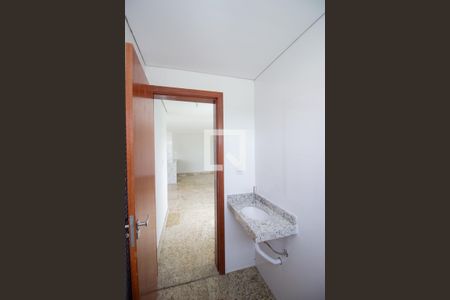 Lavabo de casa à venda com 3 quartos, 250m² em Chácara Contagem, Contagem