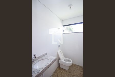 Lavabo de casa à venda com 3 quartos, 250m² em Chácara Contagem, Contagem