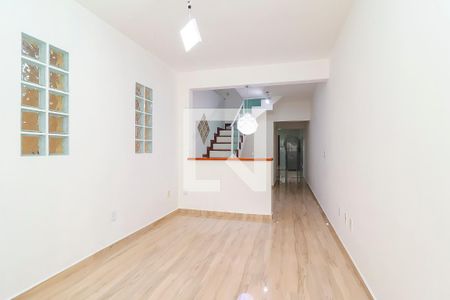 Sala de casa para alugar com 2 quartos, 150m² em Vila Verde, São Paulo