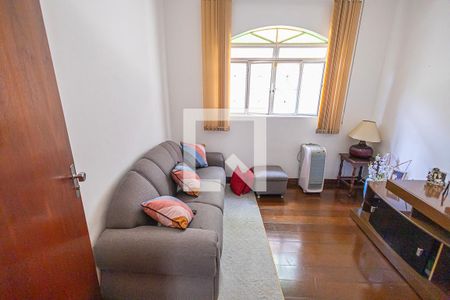 quarto 1 de casa à venda com 5 quartos, 352m² em Floramar, Belo Horizonte