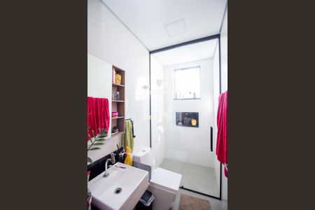 Banheiro da Suíte de casa à venda com 3 quartos, 90m² em Tropical, Contagem