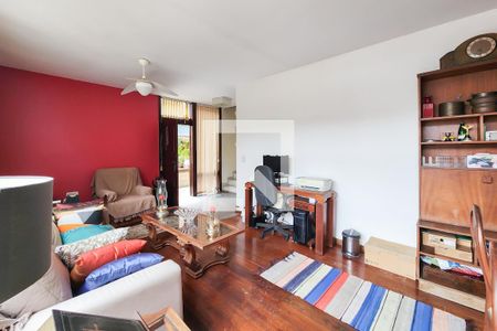 Sala de casa de condomínio à venda com 3 quartos, 189m² em Humaitá, Rio de Janeiro