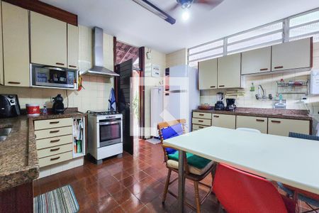 Cozinha de casa de condomínio à venda com 3 quartos, 189m² em Humaitá, Rio de Janeiro
