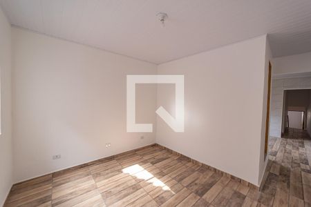 Sala de casa para alugar com 3 quartos, 80m² em Vila Araguaia, São Paulo