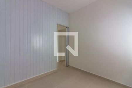 Quarto 2 de casa para alugar com 2 quartos, 120m² em Jardim Elvira, Osasco