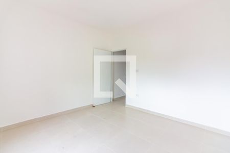 Quarto de casa para alugar com 2 quartos, 120m² em Jardim Elvira, Osasco