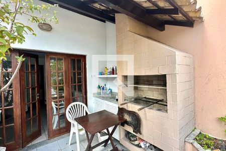 Apartamento para alugar com 3 quartos, 210m² em Humaitá, Rio de Janeiro