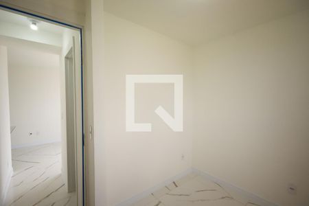 Quarto 1 de apartamento para alugar com 2 quartos, 38m² em Vila Marari, São Paulo