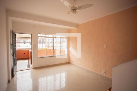 SALA de casa para alugar com 3 quartos, 90m² em Vila Romero, São Paulo