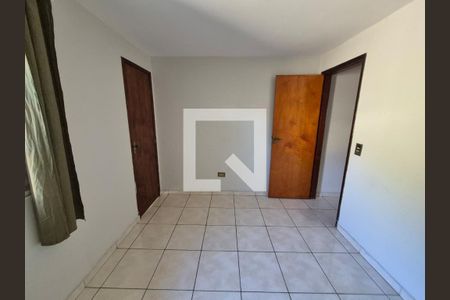 Quarto de casa para alugar com 2 quartos, 71m² em Jardim Mitsutani, São Paulo