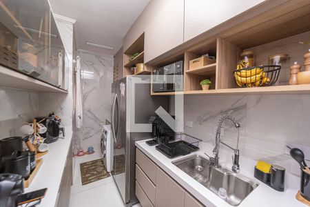 Cozinha de casa de condomínio à venda com 3 quartos, 100m² em Vila Pierina, São Paulo