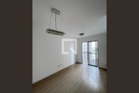 Sala de apartamento para alugar com 2 quartos, 52m² em Vila Liviero, São Paulo