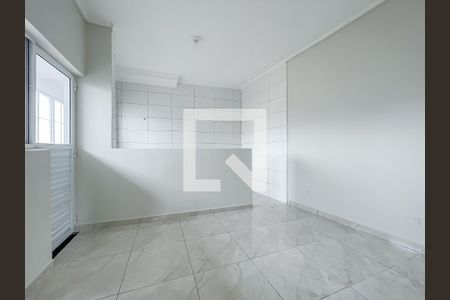 Sala de casa para alugar com 2 quartos, 65m² em Ayrosa, Osasco