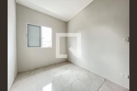 Quarto 1 de casa para alugar com 2 quartos, 65m² em Ayrosa, Osasco