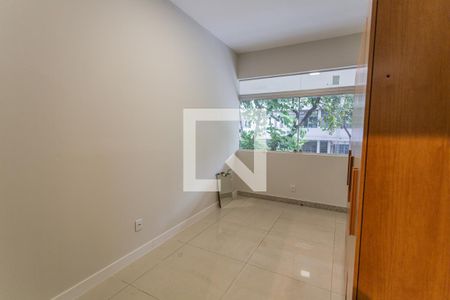 Quarto 1 de apartamento para alugar com 2 quartos, 90m² em Centro, Belo Horizonte