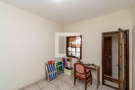 1º andar - Quarto 1 de casa à venda com 7 quartos, 360m² em Bonsucesso, Rio de Janeiro