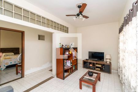 1º andar - Sala de casa à venda com 7 quartos, 360m² em Bonsucesso, Rio de Janeiro