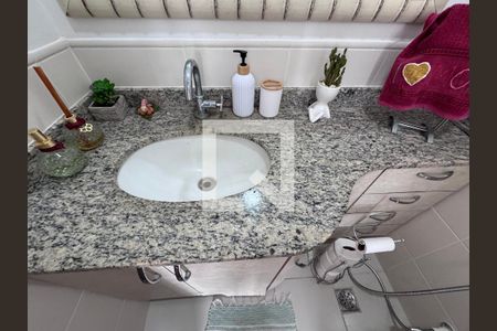 Lavabo de casa de condomínio para alugar com 6 quartos, 1500m² em Vargem Grande, Rio de Janeiro