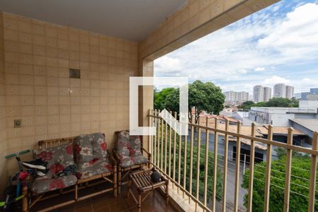 Casa à venda com 3 quartos, 300m² em Eldorado, Contagem
