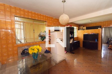 Casa à venda com 3 quartos, 300m² em Eldorado, Contagem
