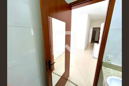 Banheiro de casa para alugar com 2 quartos, 60m² em Jardim Arapongas, Guarulhos