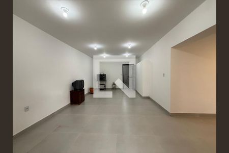 Casa para alugar com 4 quartos, 250m² em Alípio de Melo, Belo Horizonte