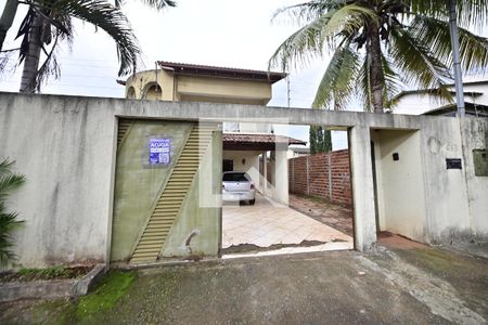 Casa para alugar com 5 quartos, 400m² em Anhangüera, Goiânia