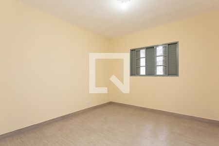 Quarto 1 de casa para alugar com 2 quartos, 59m² em Vila Carmosina, São Paulo